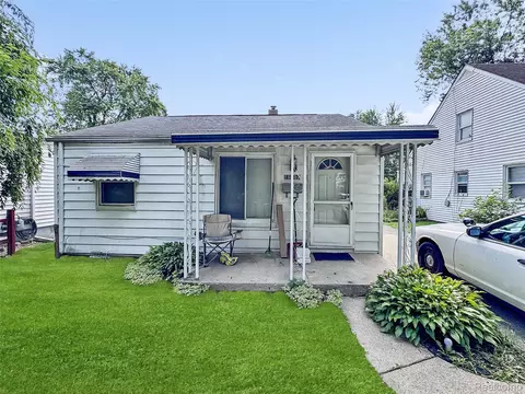 4507 Katherine St, Dearborn Heights, MI 48125