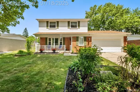 16272 Woodland St, Woodhaven, MI 48183