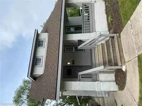 320 Cesar E Chavez Ave, Pontiac, MI 48342