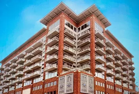 350 N Main St #602, Royal Oak, MI 48067