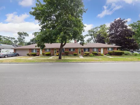 1010 Laprairie St, Ferndale, MI 48220