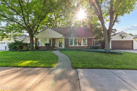 14941 Delaware Ave, Redford, MI 48239