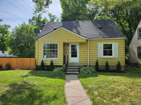 15403 Woodbine, Redford, MI 48239