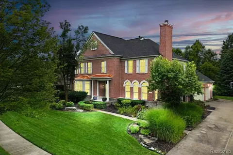 1222 Legacy Ct, Canton, MI 48187