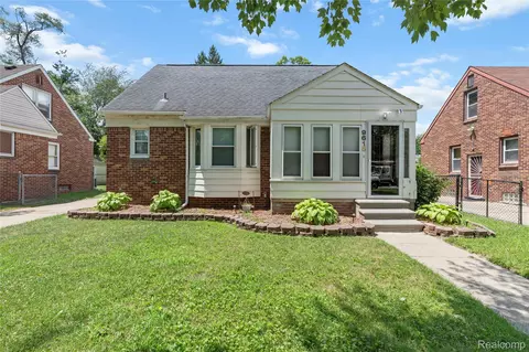 9615 W Parkway St, Detroit, MI 48239