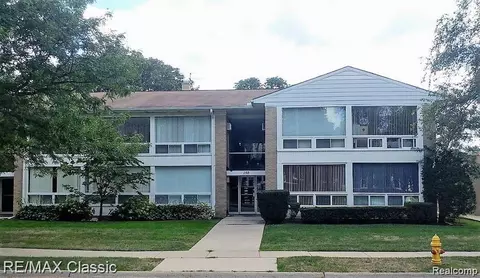 150 Bird Ave #20, Birmingham, MI 48009