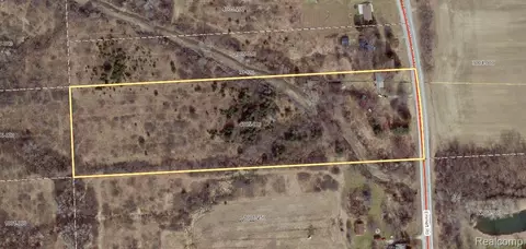 5489 Emmett Rd, Emmett, MI 48022
