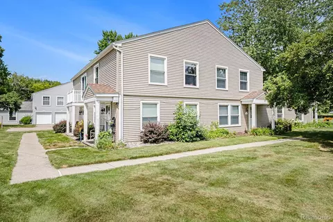 1457 Steeple Chase Ct, Davison, MI 48423