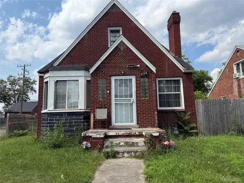 250 W Hollywood, Highland Park, MI 48203