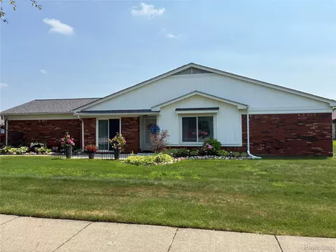 11604 Joseph Leonard Ct, Warren, MI 48093