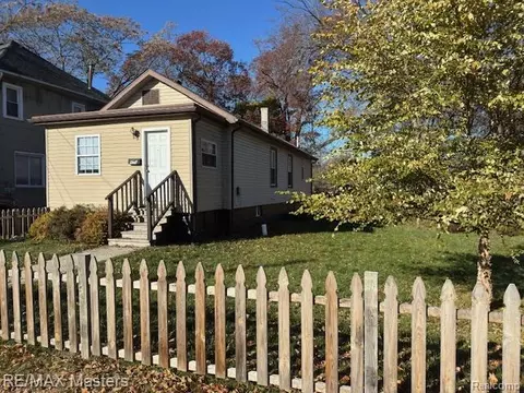 606 Church St, Monroe, MI 48161