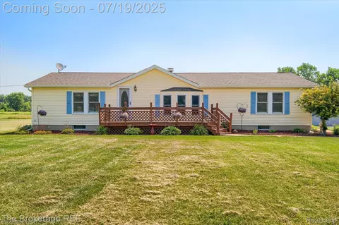 9380 N Lewis Rd, Thetford, MI 48420