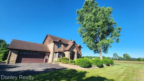 12923 Belle River Rd, Riley, MI 48041