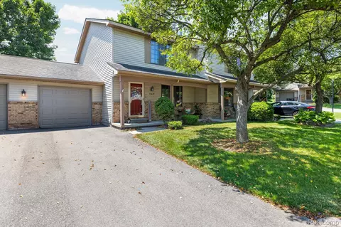 269 Wind Way Dr, Walled Lake, MI 48390