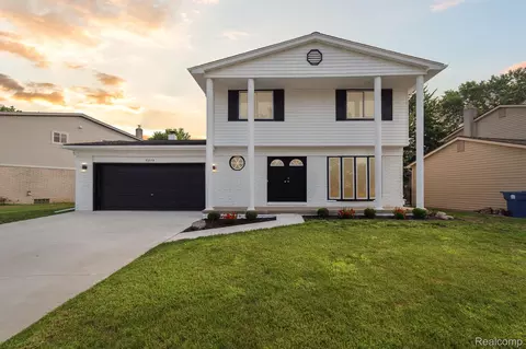 6879 Brookshire Dr, Canton, MI 48187