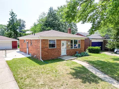 11138 Jim Pl, Warren, MI 48089