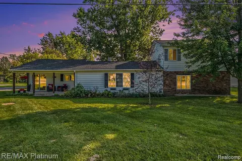 8001 Beecher Rd, Clayton, MI 48433 photo 1