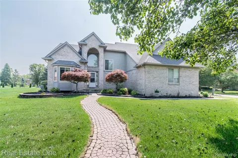 2603 Shagbark Ct, Canton, MI 48188