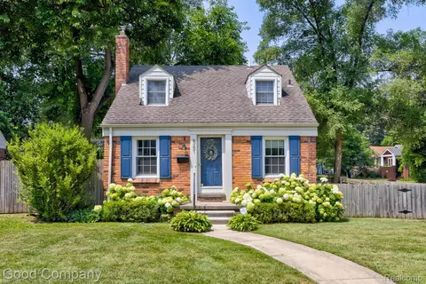 921 N Alexander Ave, Royal Oak, MI 48067