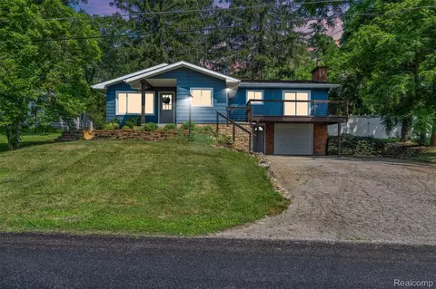 5157 Boardman St, Cambridge, MI 49265