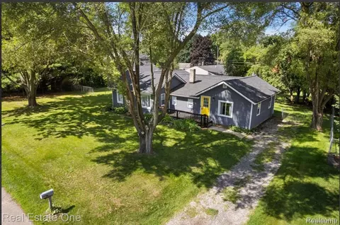 708 Birmingham St, Lake Orion, MI 48362