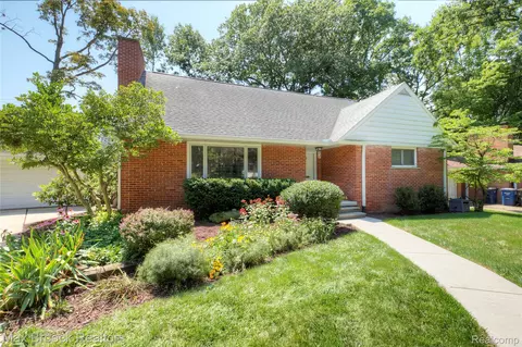 1827 Coronada St, Ann Arbor, MI 48103