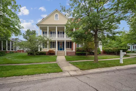 595 Mckinley Cir, Canton, MI 48188