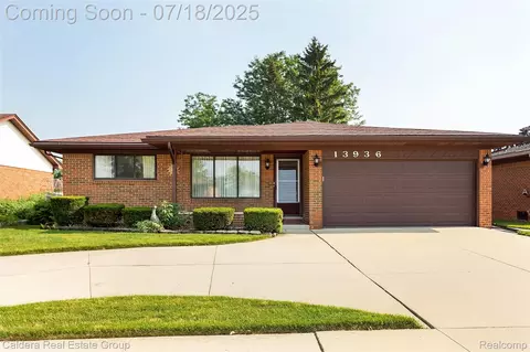 13936 Brougham Dr, Sterling Heights, MI 48312