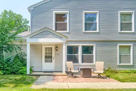 1393 Hobnail Ct, Davison, MI 48423