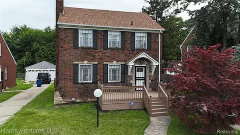 9527 E Outer Dr, Detroit, MI 48213