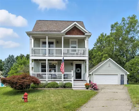 400 Ventnor Cmns, Howell, MI 48843