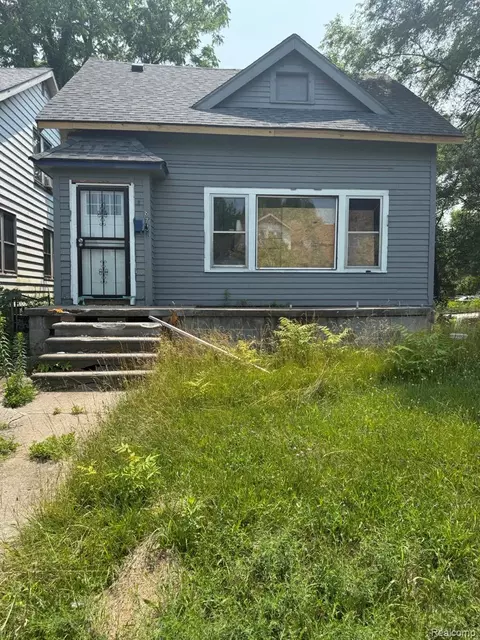 8731 Chalfonte St, Detroit, MI 48238