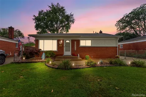 28671 Denise St, Madison Heights, MI 48071