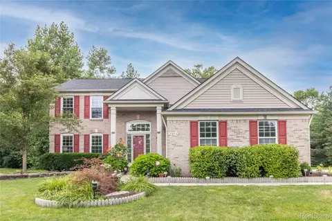 3374 Empire State Dr, Canton, MI 48188
