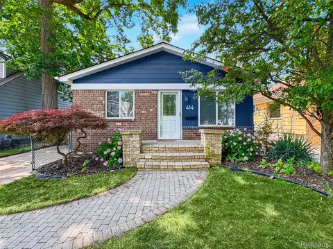 414 Gardenia Ave, Royal Oak, MI 48067