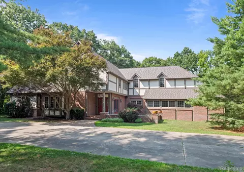 4759 Cecelia Ann Ave, Independence, MI 48346
