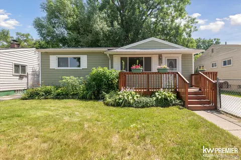 962 Kettering Ave, Pontiac, MI 48340