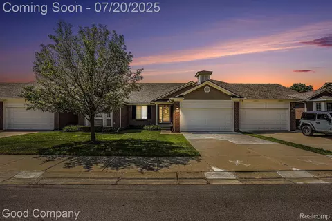 26128 Joanne Smith Ln, Chesterfield, MI 48051