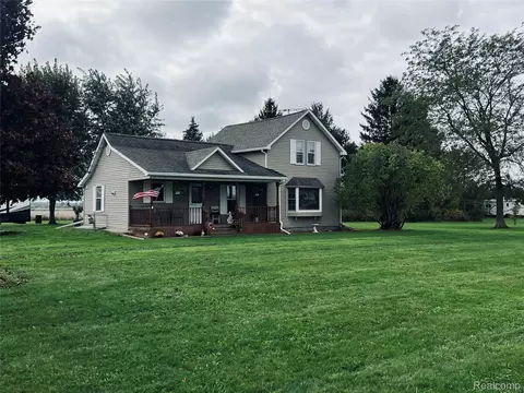 1800 Peck Rd, Buel, MI 48422