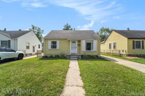 15853 Macarthur, Redford, MI 48239