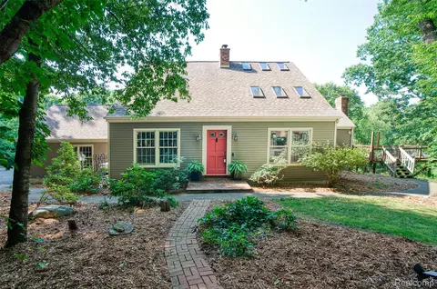 4223 Vanneter Rd, Williamston, MI 48895