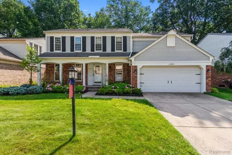7898 Moonwood Pl, Westland, MI 48185