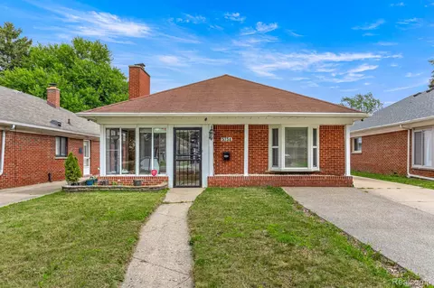 5734 Hubbell St, Dearborn Heights, MI 48127
