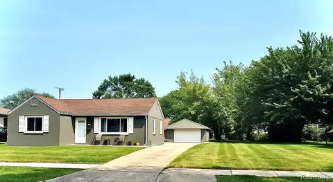 8073 Helen, Center Line, MI 48015