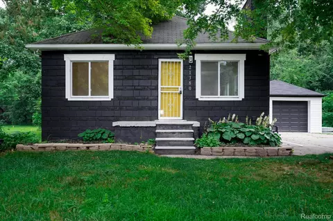 21380 W 9 Mile Rd, Southfield, MI 48075