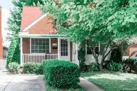 1533 13th St, Wyandotte, MI 48192