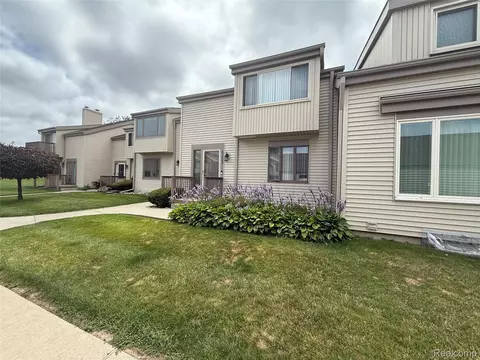 6302 Laurentian Ct, Flint, MI 48532
