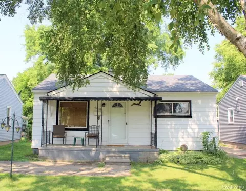 6036 Huron St, Taylor, MI 48180
