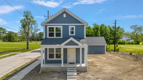 8714 Saint Paul St, Detroit, MI 48214