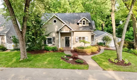 840 Grace St, Northville, MI 48167